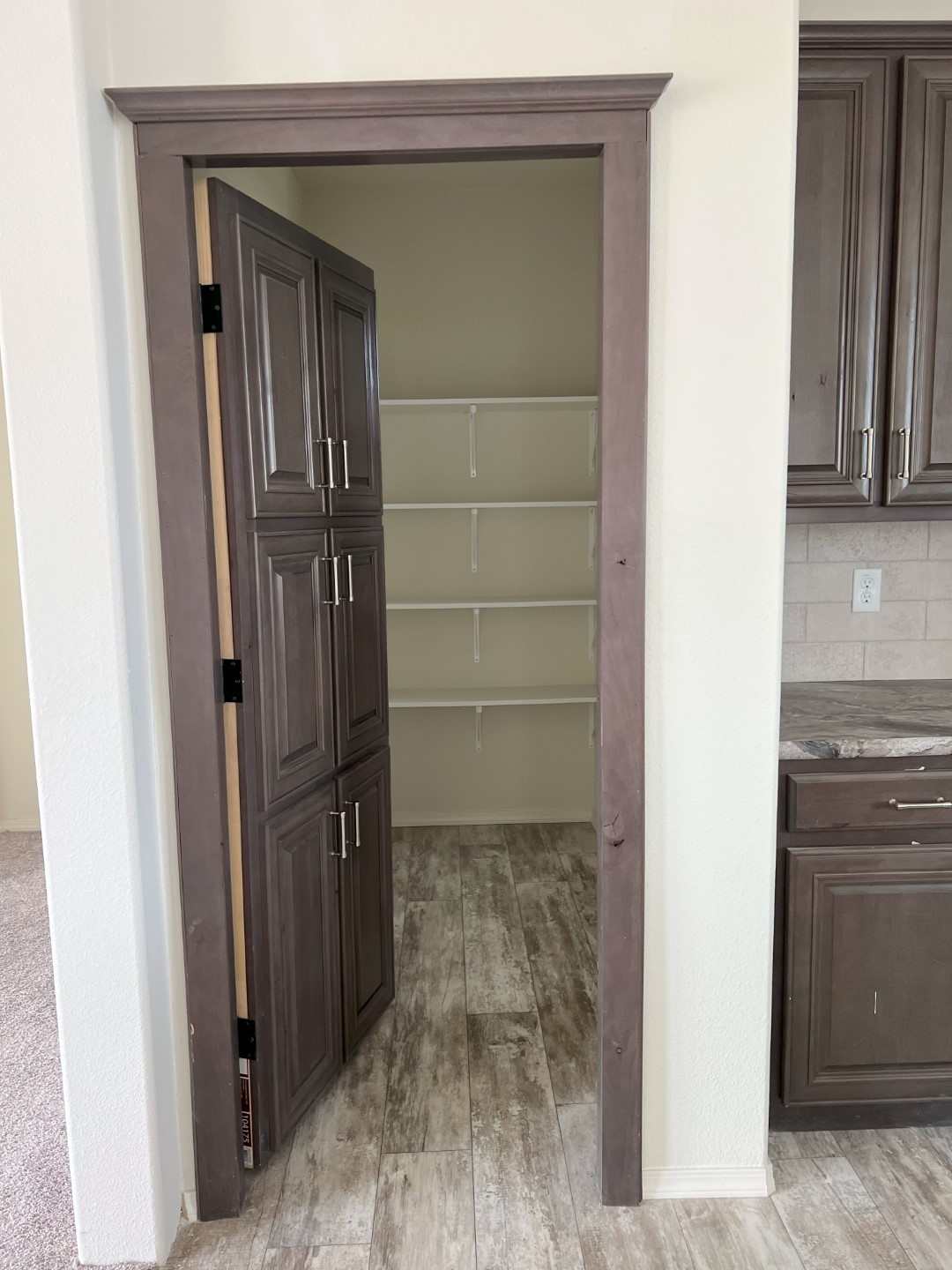 Ample storage and hardwood shelves in the Columbia River 2028.