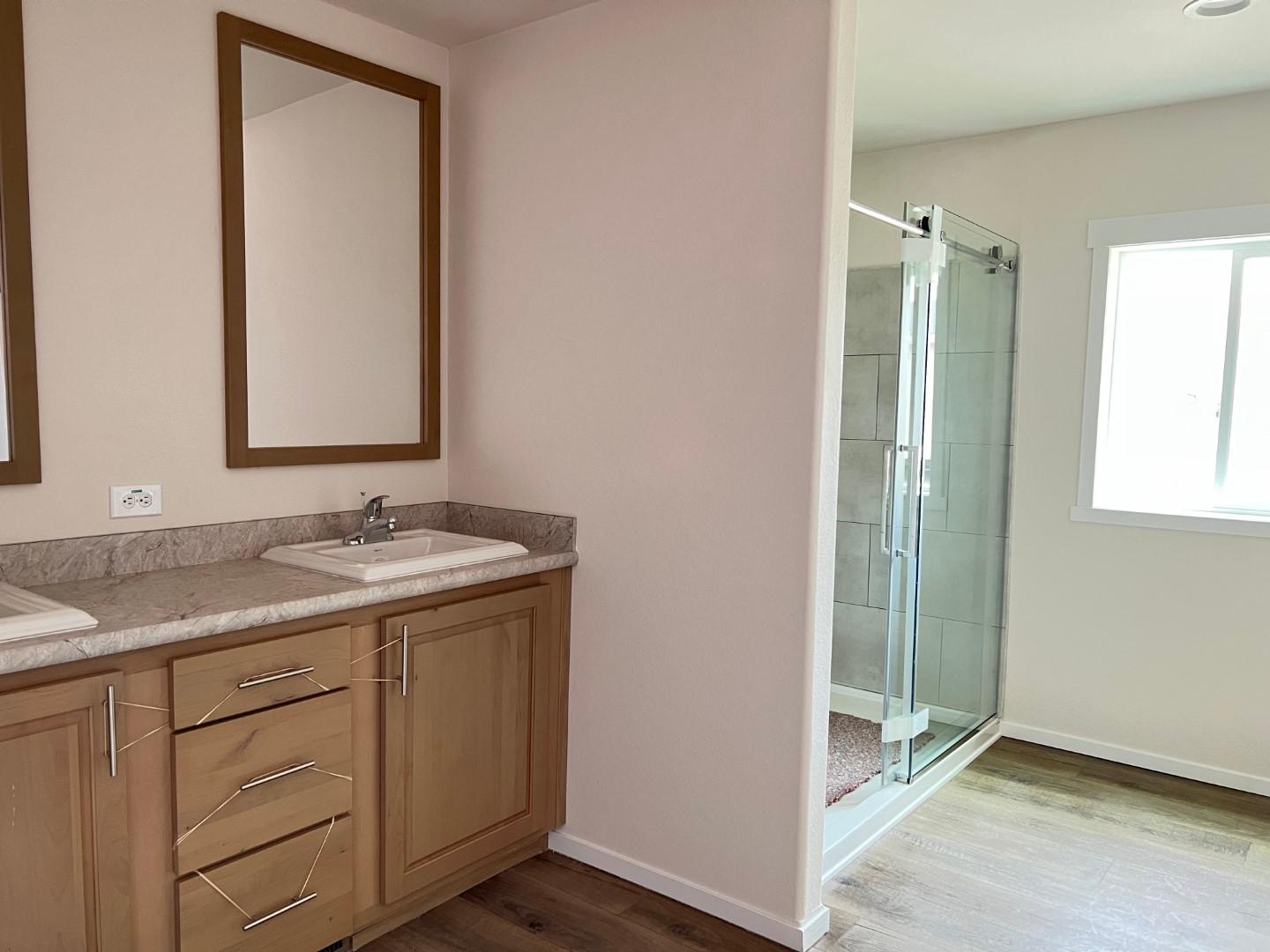 Optional glamour bath available in The Sawtooth’s master suite