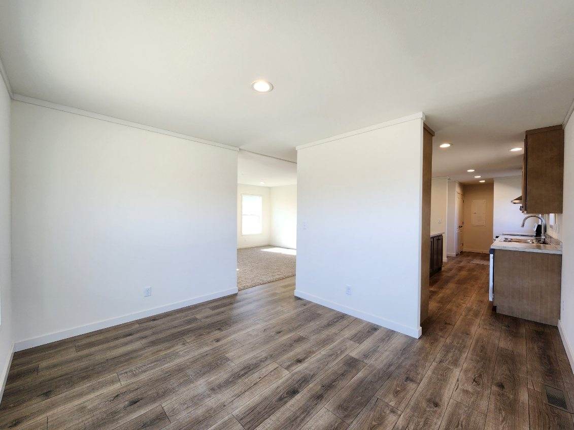 Spacious dining or flex space in Tempo Johnny B Goode by Clayton Homes