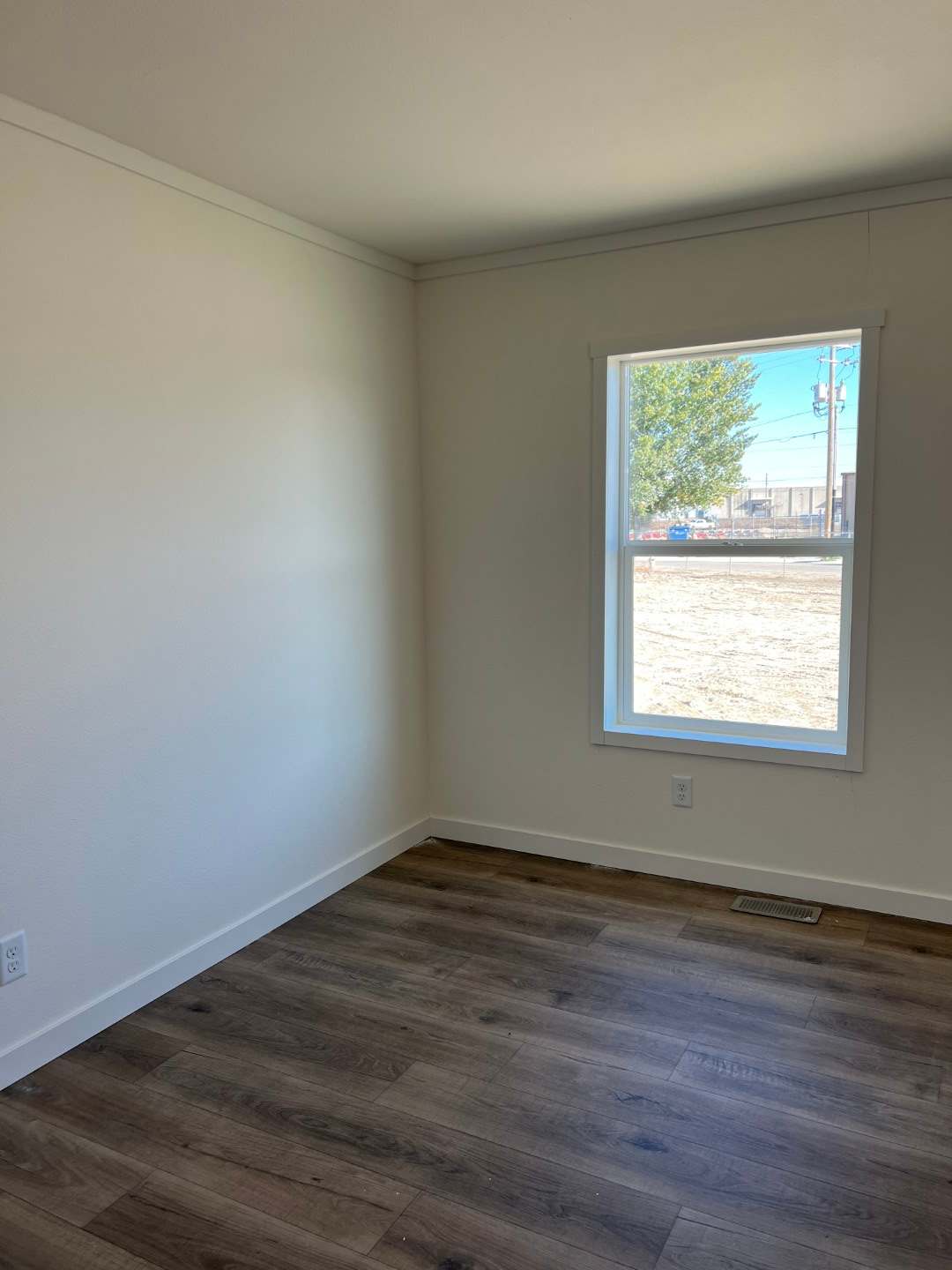 Dining room in the Rocket Man conveniently located by the kitchen.