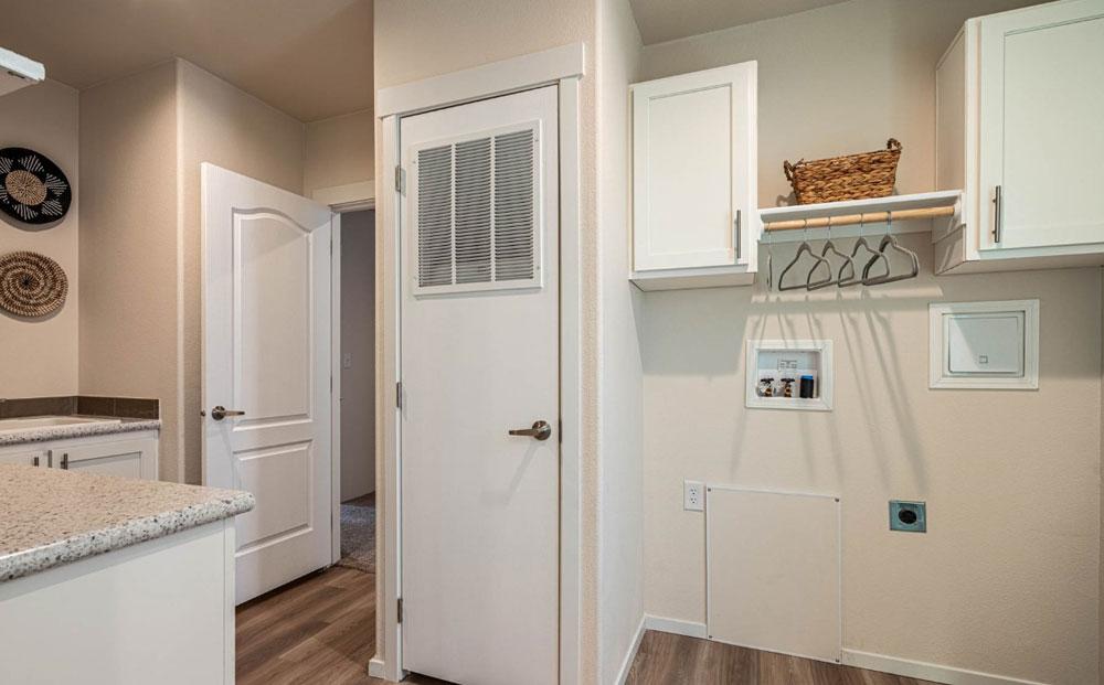 Unique utility connection to the primary closet in 30684E